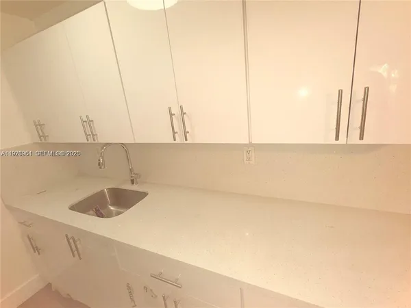 $2,200 | 7208 Fairway Drive, Unit I20, Miami Lakes, FL 33014