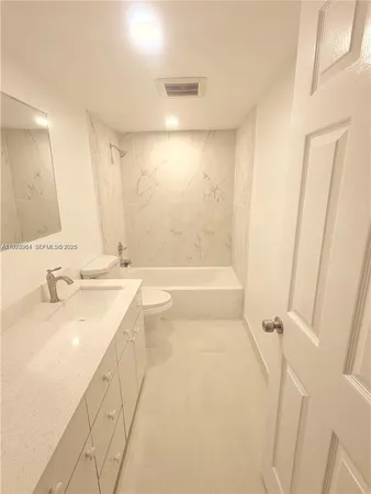 $2,200 | 7208 Fairway Drive, Unit I20, Miami Lakes, FL 33014