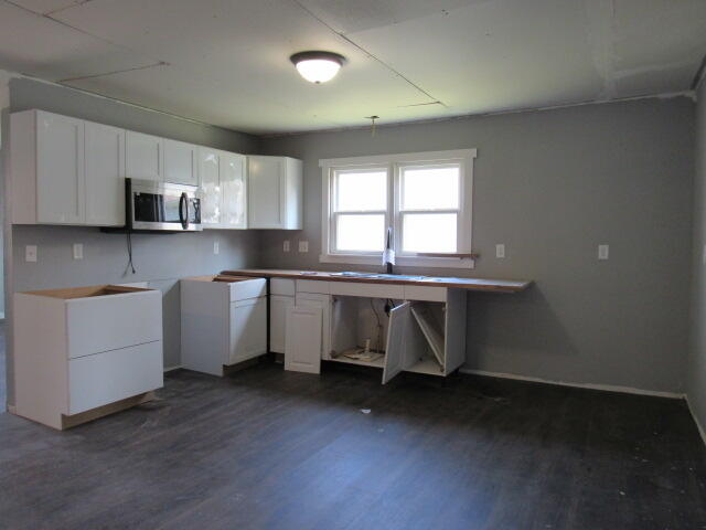 2114 East Cairo Street Springfield, MO 65802 - Photo 2 of 12 IMG_3423