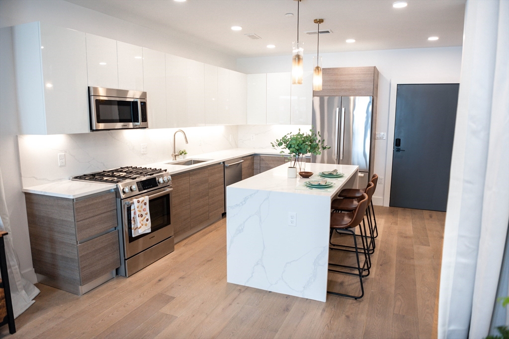 30 Penniman Road, Unit 206 Boston, MA 02134 - Photo 3 of 20