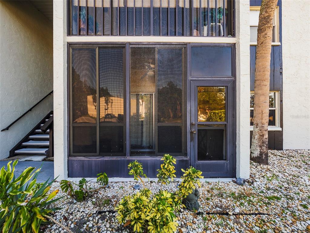 3235 South Beneva Road, Unit 101 Sarasota, FL 34232 - Photo 32 of 36 a front view of a house