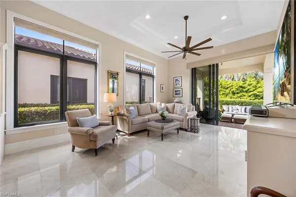 $2,950,000 | 2277 Residence Circle, Naples, FL 34105