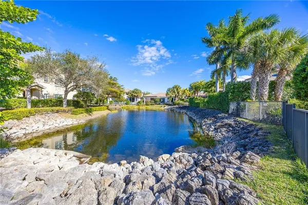 $2,950,000 | 2277 Residence Circle, Naples, FL 34105