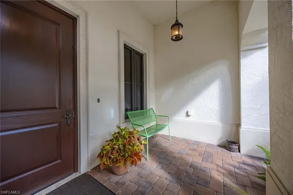 $2,950,000 | 2277 Residence Circle, Naples, FL 34105