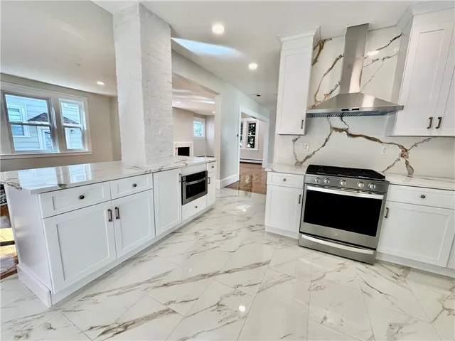 $1,195,000 | 141 Elton Street, Providence, RI 02906