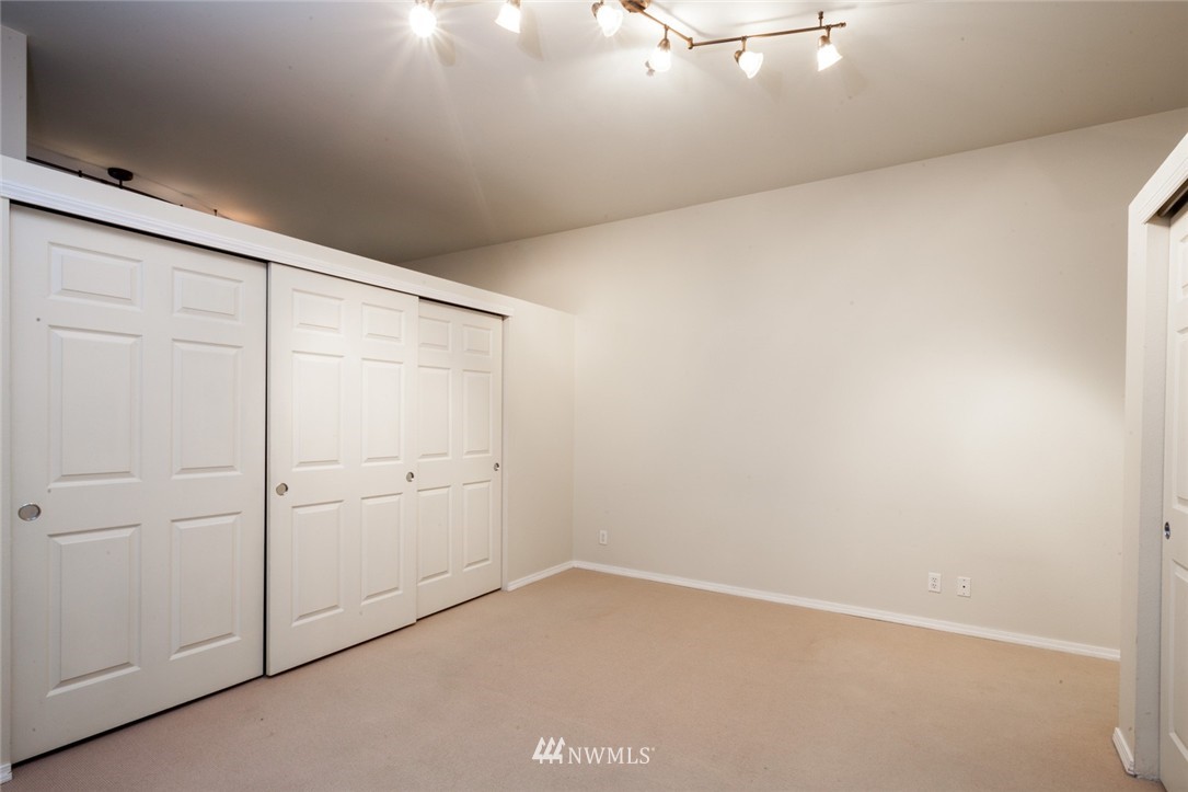 526 1st Avenue South, Unit 203 Seattle, WA 98104 - Photo 11 of 20