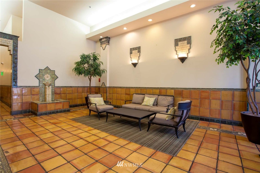 526 1st Avenue South, Unit 203 Seattle, WA 98104 - Photo 19 of 20