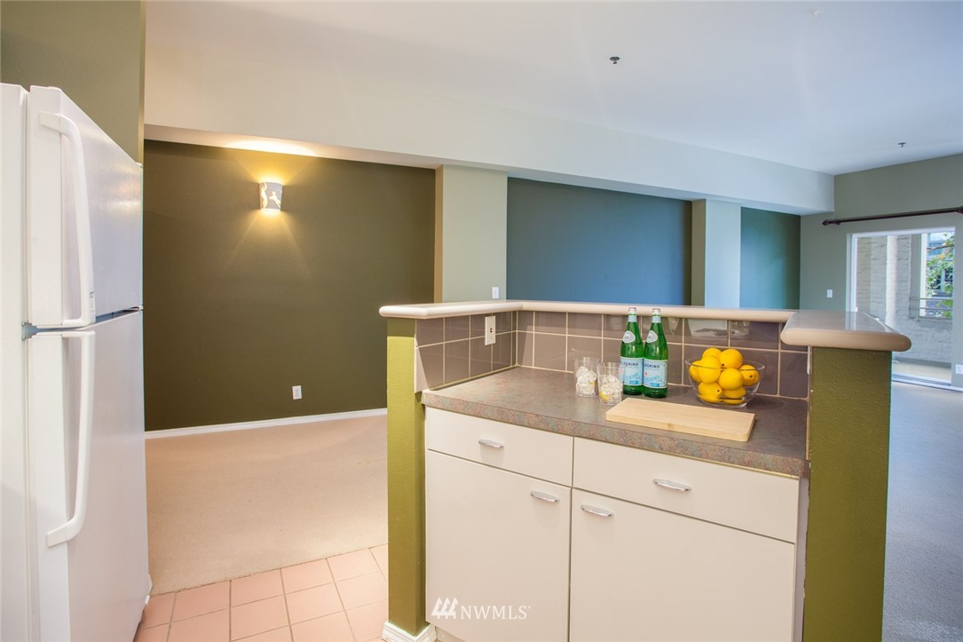 526 1st Avenue South, Unit 203 Seattle, WA 98104 - Photo 8 of 20
