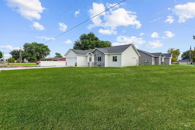 $355,000 | 1937 15th Street, Heyburn, ID 83336