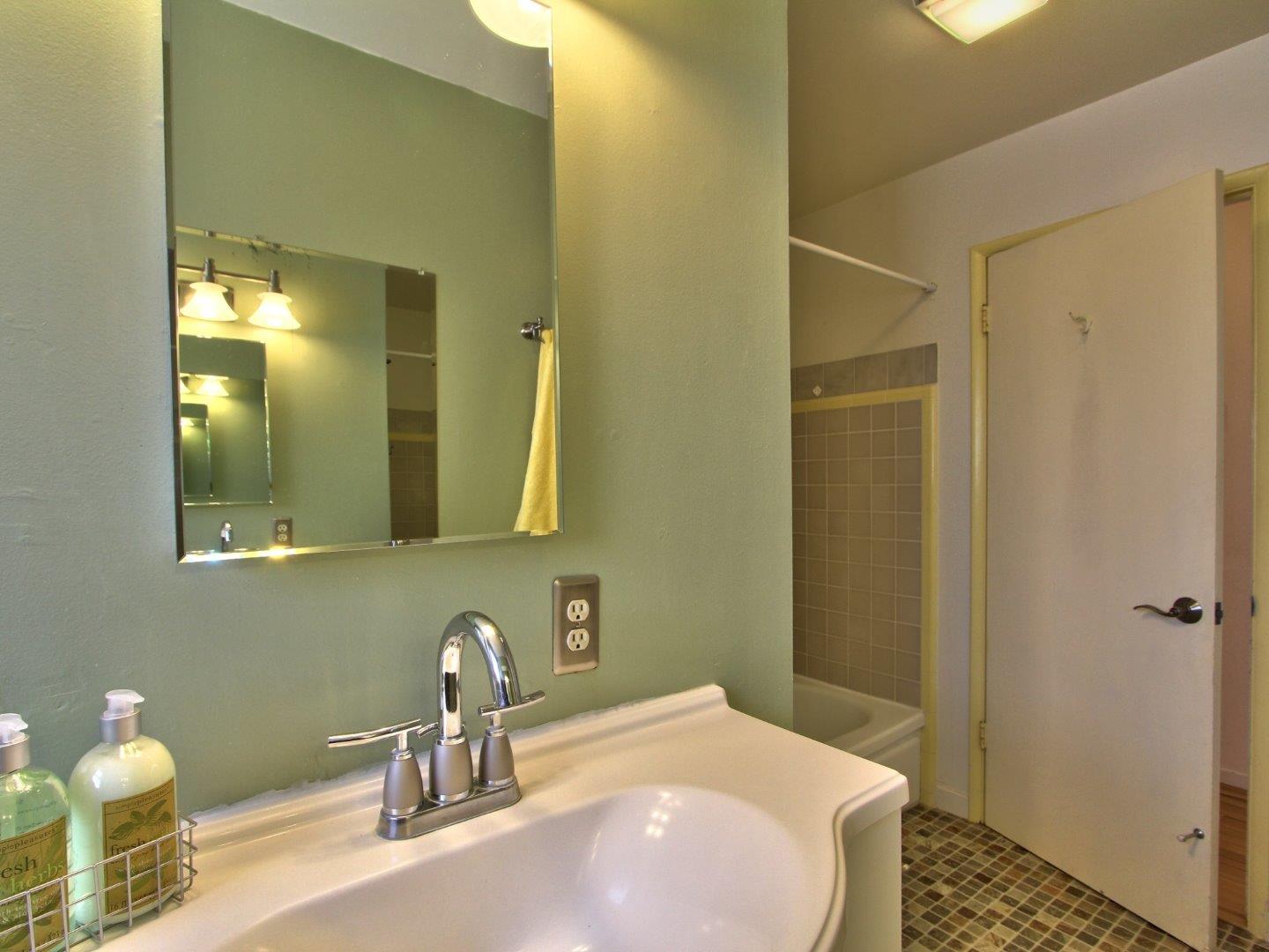 3197 Melanie Road Marina, CA 93933 - Photo 3 of 16 Gallery Image 3