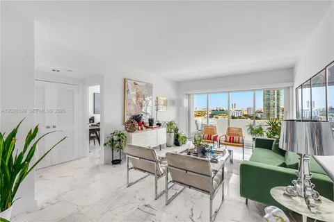 $659,000 | 3 Island Avenue, Unit 11B, Miami Beach, FL 33139