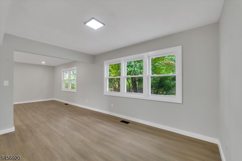 6 Mitchell Road Parsippany, NJ 07054 - Photo 12 of 29 Gallery Image 12