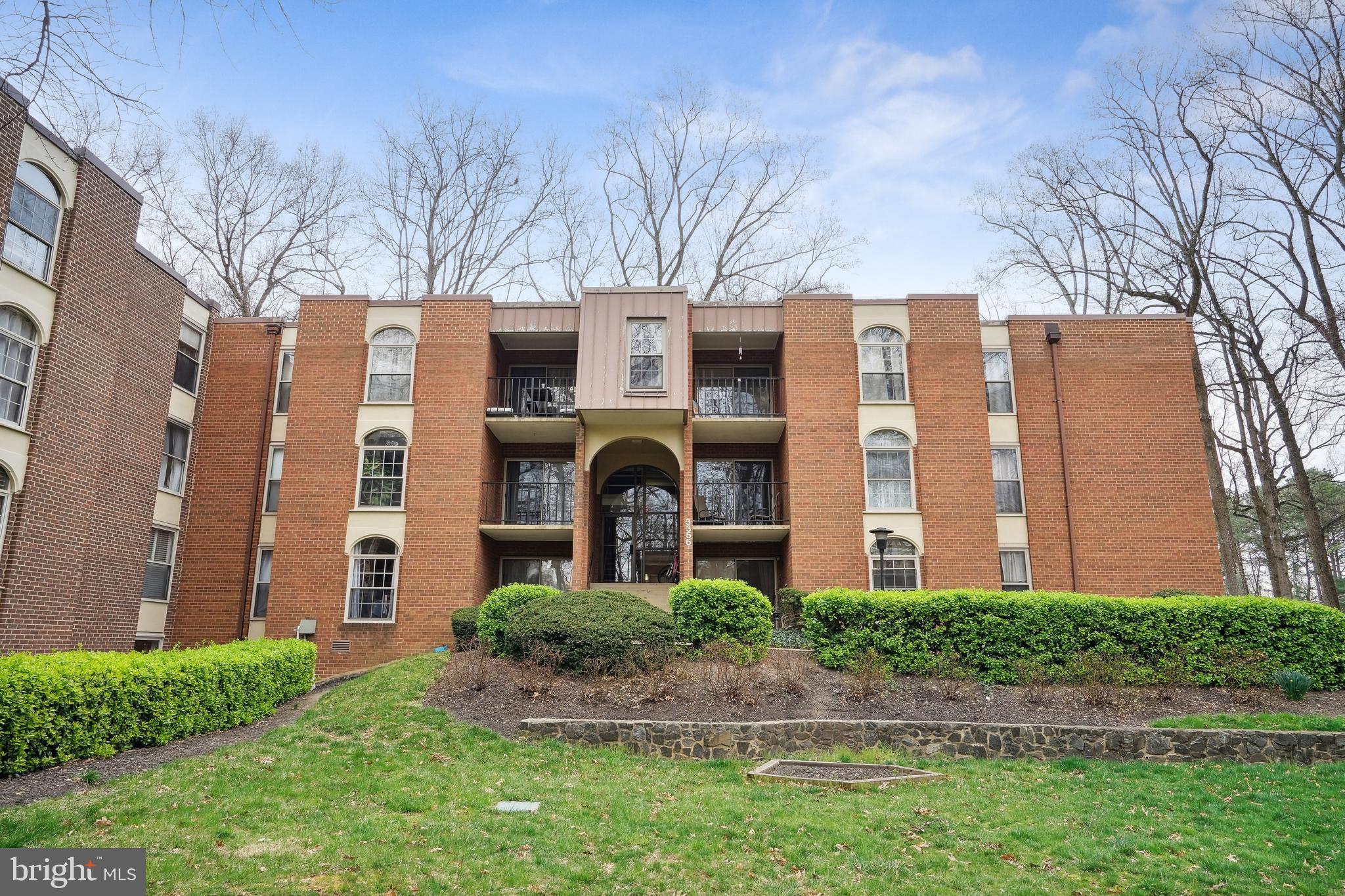 3356 Woodburn Road, Unit T2 Annandale, VA 22003 - Photo 19 of 20 Community has walking paths, pool and sports court