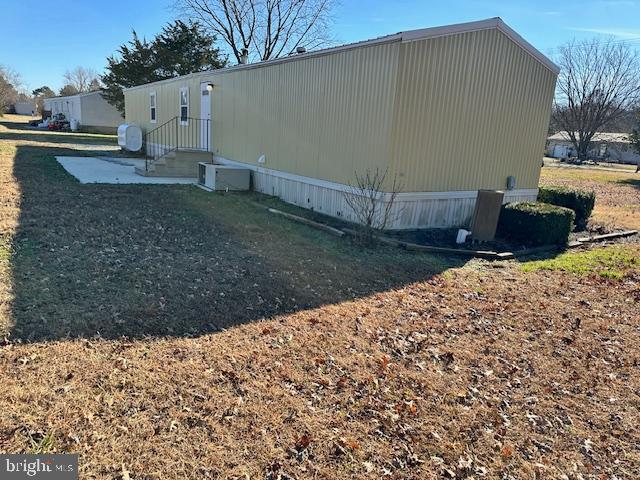 16335 Abbotts Pond Road Milford, DE 19963 - Photo 3 of 18 a view of a backyard