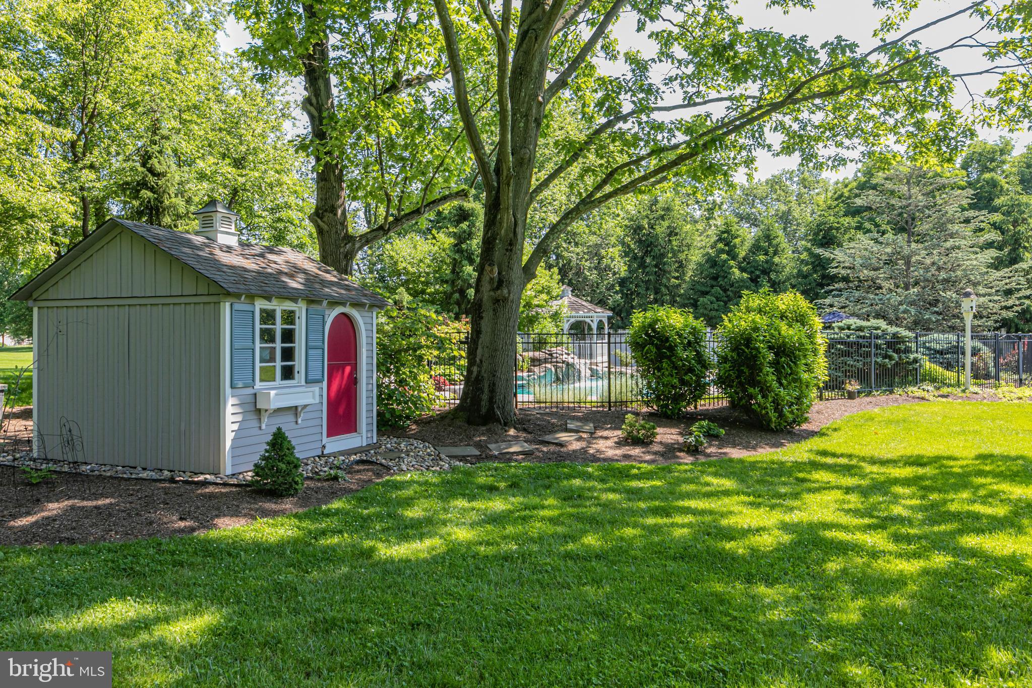 5 Woodmere Way Pennington, NJ 08534 - Photo 20 of 38