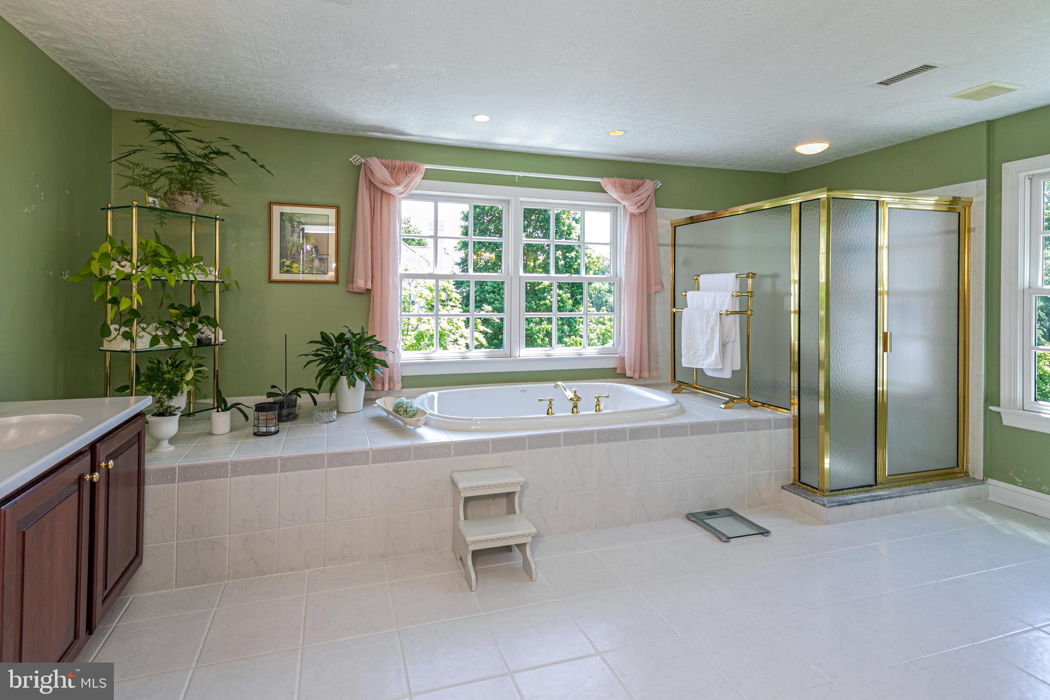 5 Woodmere Way Pennington, NJ 08534 - Photo 26 of 38