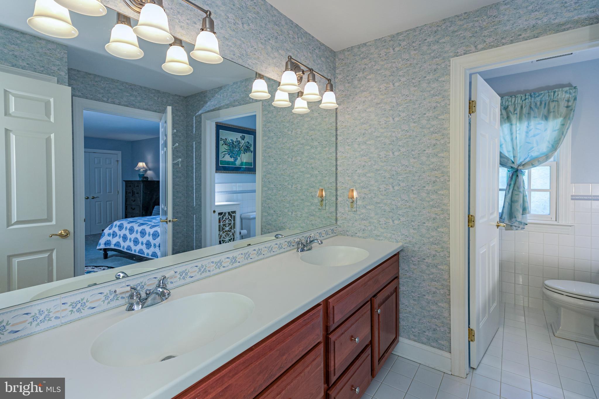 5 Woodmere Way Pennington, NJ 08534 - Photo 33 of 38