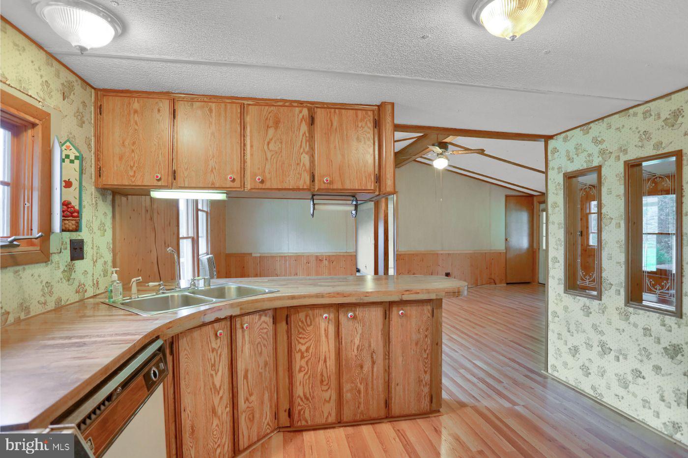 440 East Butter Road York, PA 17404 - Photo 10 of 43