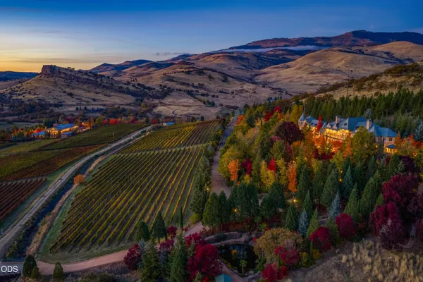 $26,000,000 | 200 Belle Fiore Lane, Ashland, OR 97520