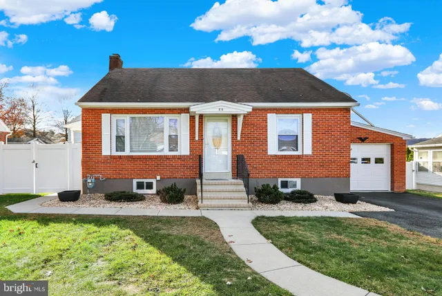 $2,500 | 88 East College Avenue, Wernersville, PA 19565