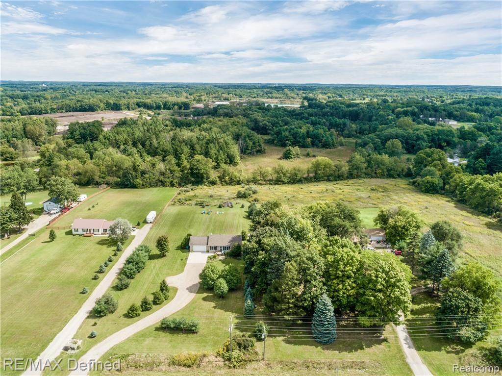 1889 South Lapeer Road Lapeer, MI 48446 - Photo 17 of 37 1889 S Lapeer Rd Lapeer MI-print-001-2-1889 South Lapeer Road Lapeer-4200x3149-300dpi.jpg