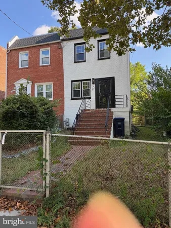 $2,400 | 407 Xenia Street Southeast, Washington, DC 20032