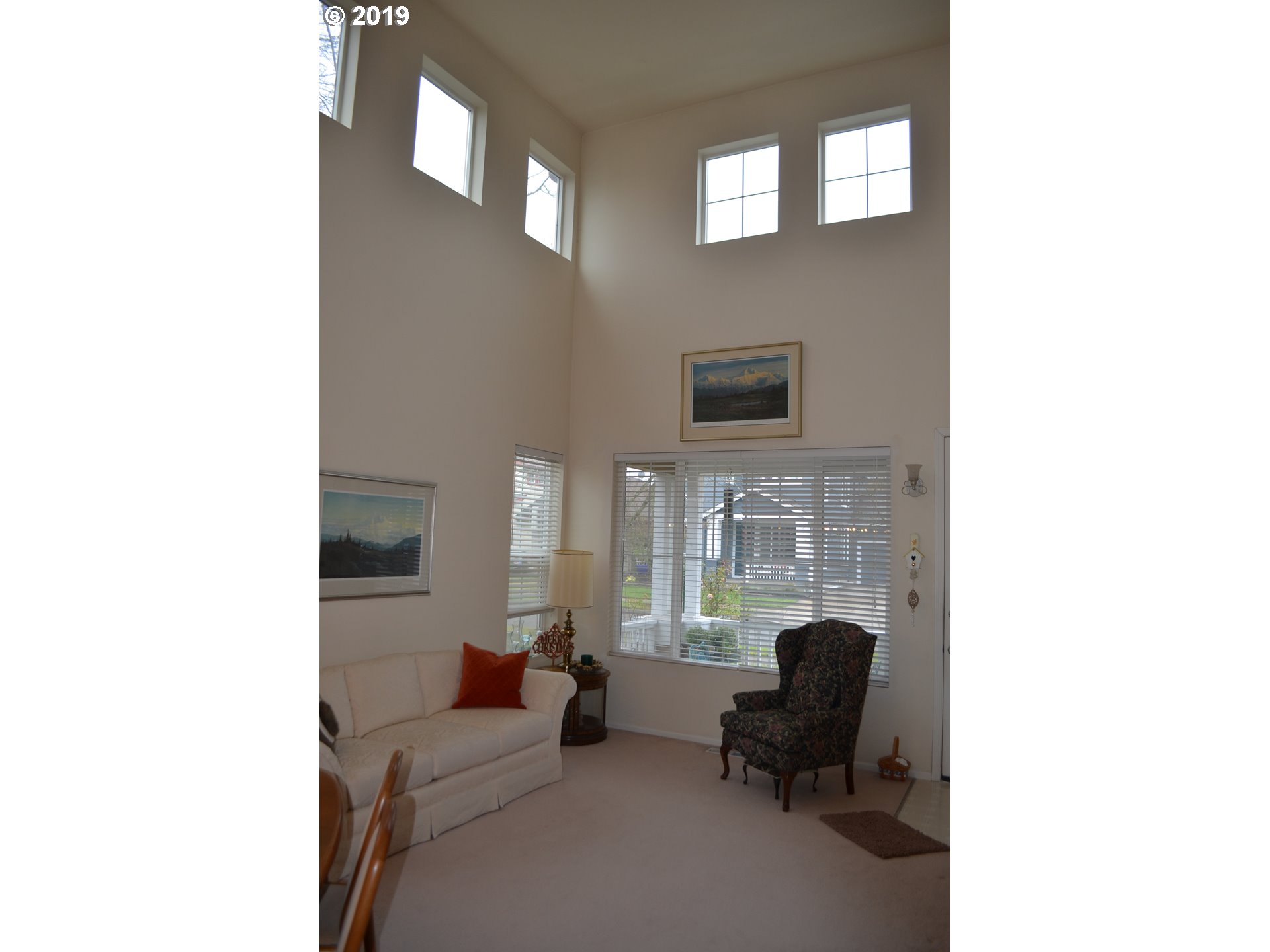 5421 Wales Drive Eugene, OR 97402 - Photo 2 of 20