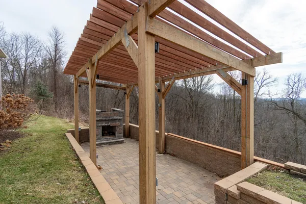 $765,900 | N5076 Wildflower Lane, Hamilton, WI 54669