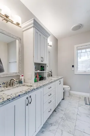 $765,900 | N5076 Wildflower Lane, Hamilton, WI 54669