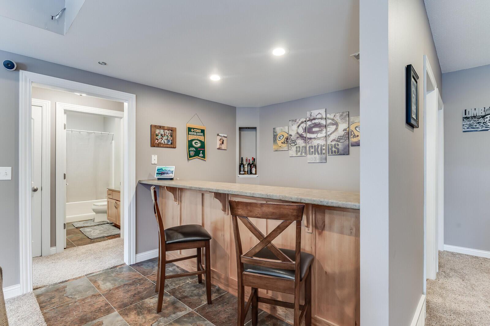 N5076 Wildflower Lane Hamilton, WI 54669 - Photo 36 of 47 40_N5076WildflowerLn_Bar2_mls