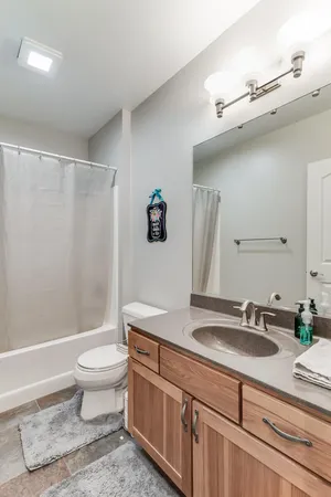 $765,900 | N5076 Wildflower Lane, Hamilton, WI 54669