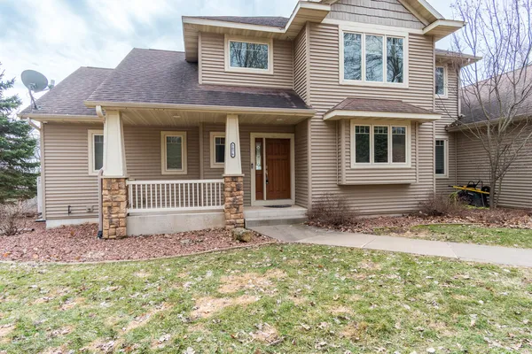 $765,900 | N5076 Wildflower Lane, Hamilton, WI 54669