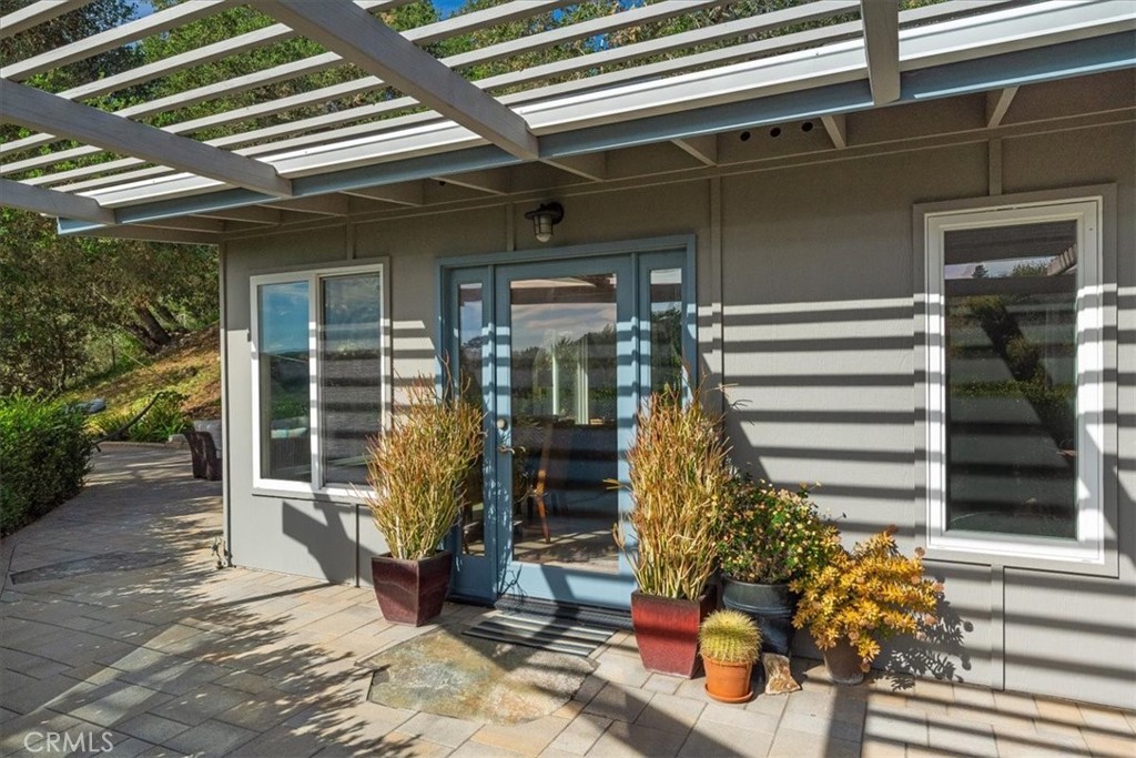 571 Corralitos Road Arroyo Grande, CA 93420 - Photo 12 of 54 Front door entrance