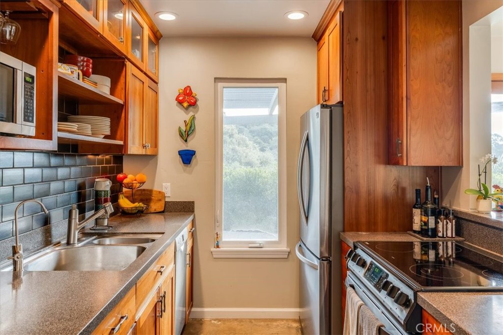 571 Corralitos Road Arroyo Grande, CA 93420 - Photo 21 of 54 Kitchen