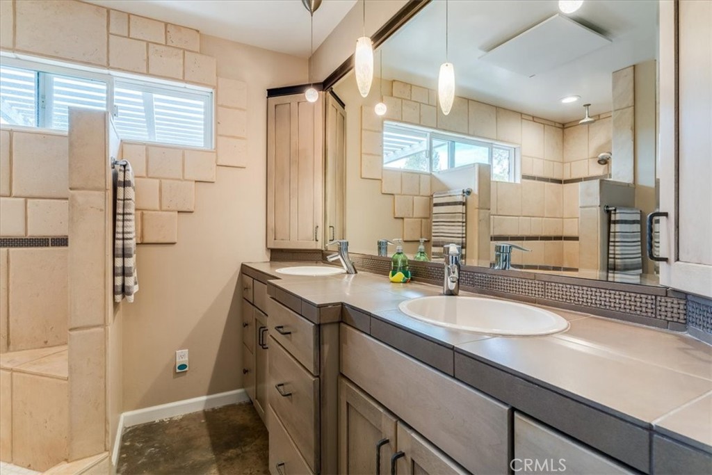 571 Corralitos Road Arroyo Grande, CA 93420 - Photo 30 of 54 Bathroom