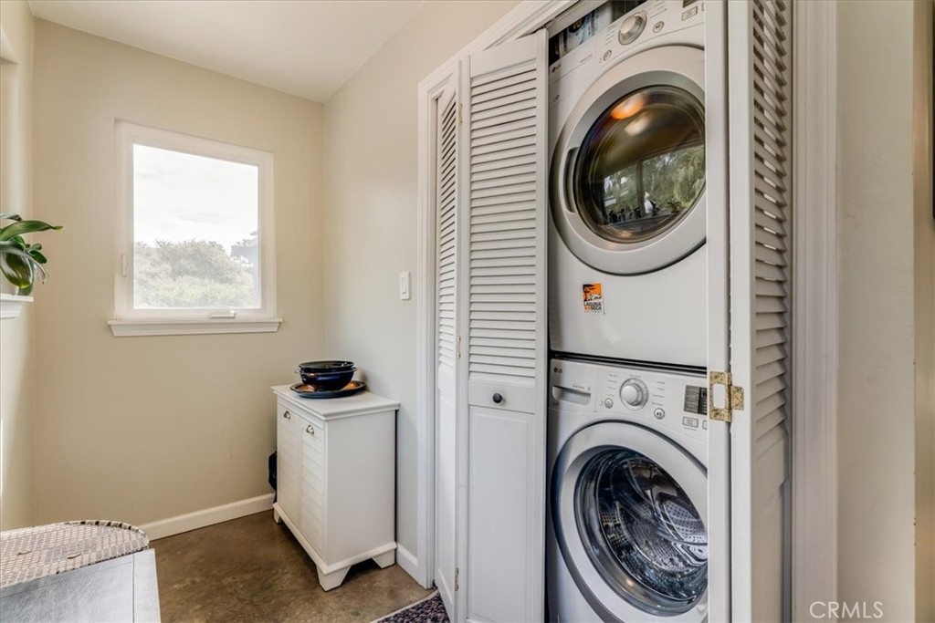 571 Corralitos Road Arroyo Grande, CA 93420 - Photo 33 of 54 Indoor laundry