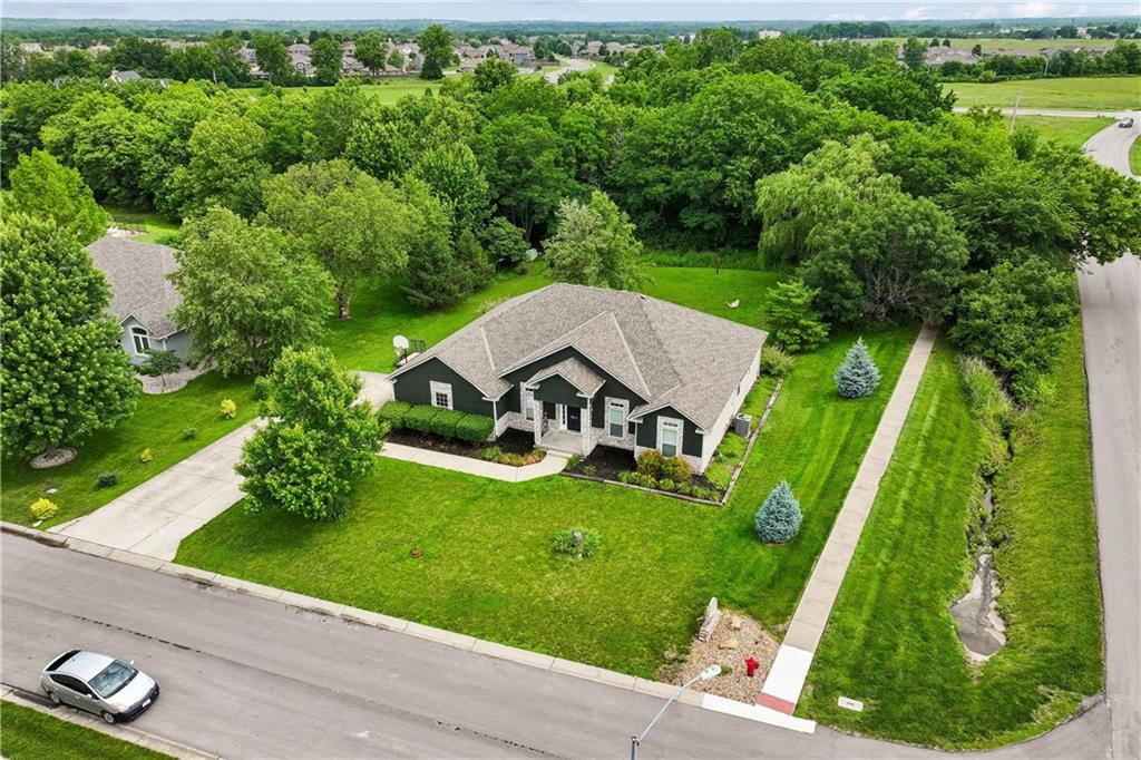 1611 Southwest Deer Run Road Oak Grove, MO 64075 - Photo 69 of 75