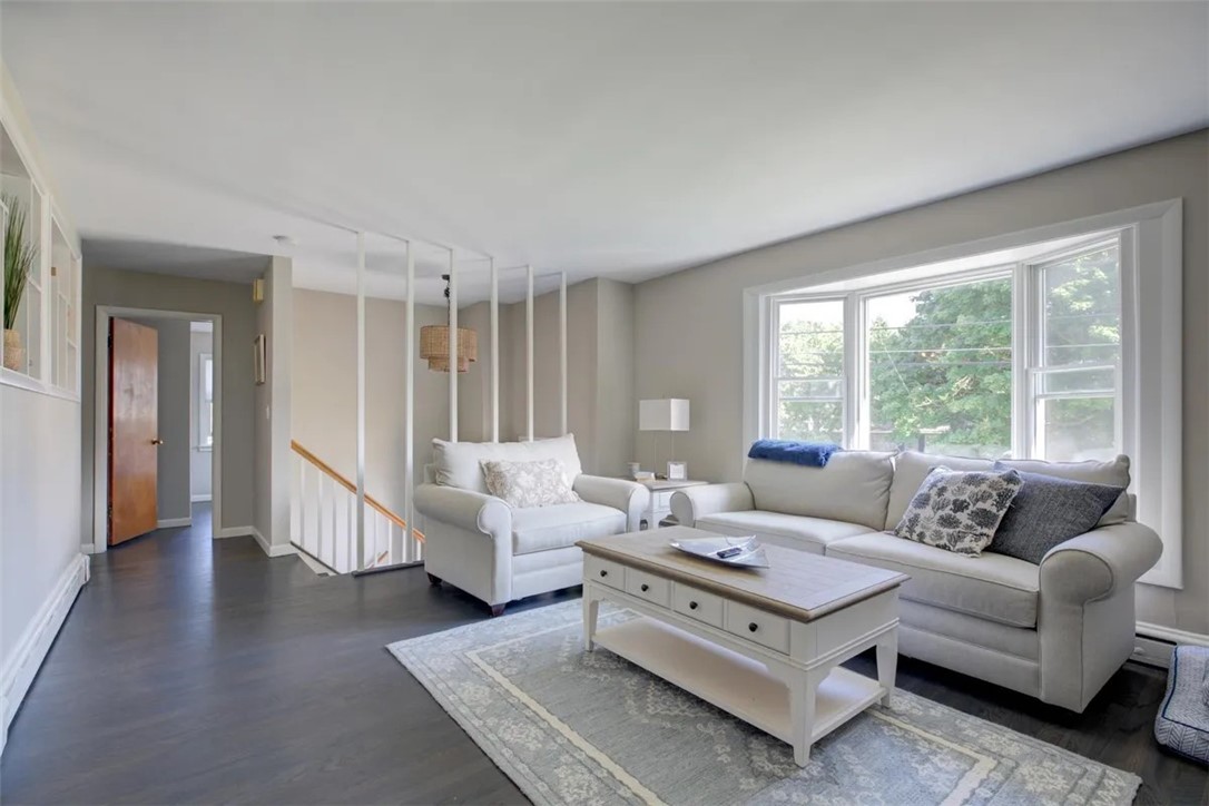 132 Ruggles Avenue Newport, RI 02840 - Photo 3 of 30
