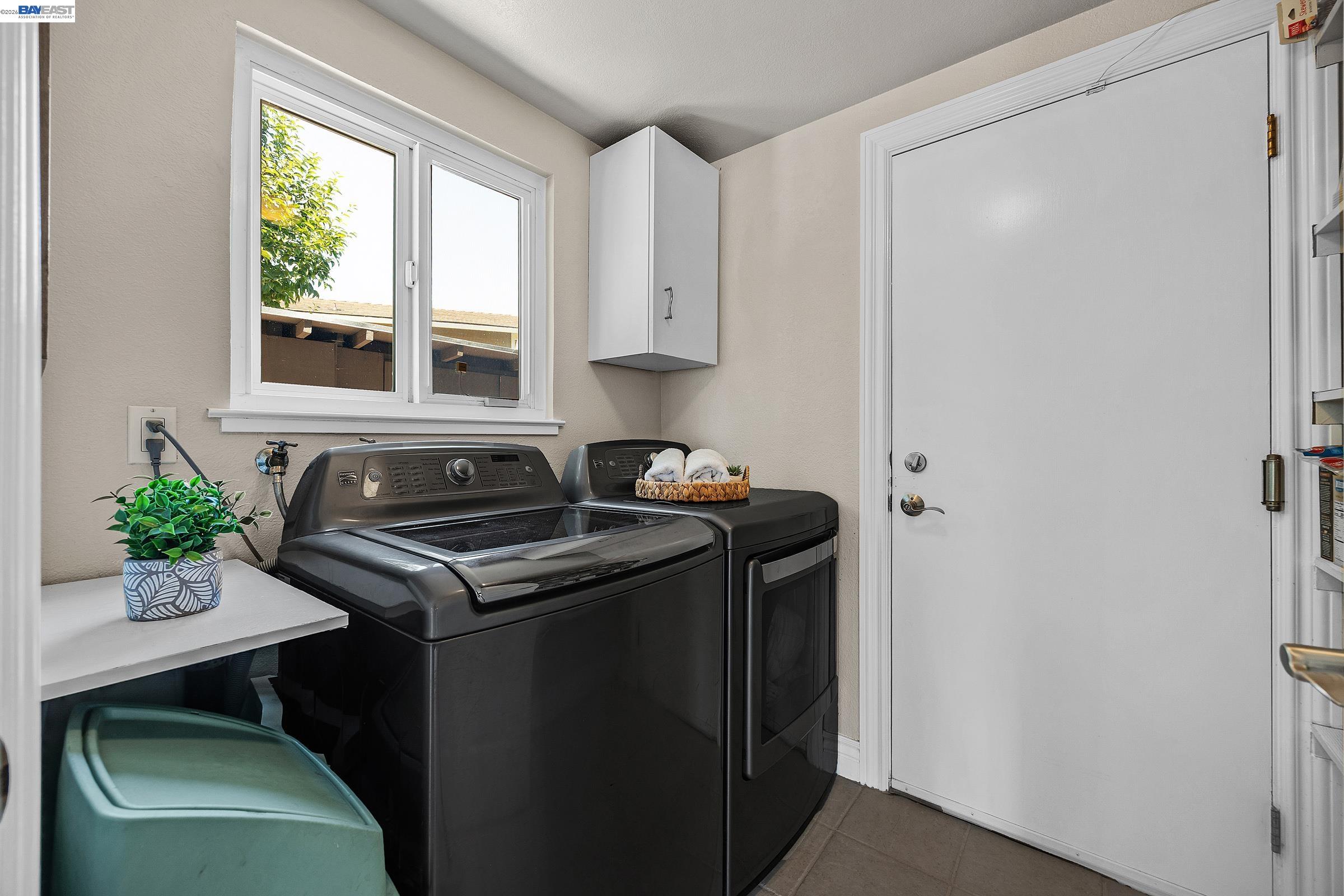 17 Suva Court San Ramon, CA 94582 - Photo 16 of 47 a kitchen with a sink stove and window