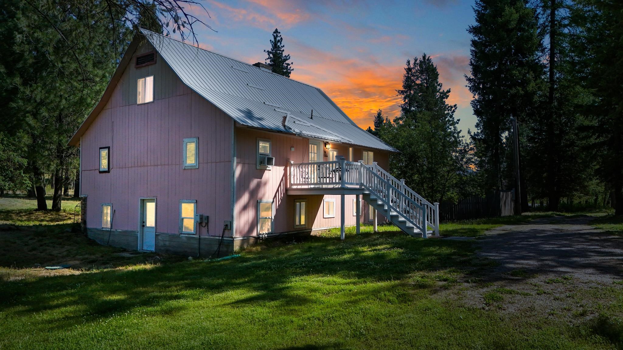 12915 East Frideger Road Elk, WA 99009 - Photo 1 of 41
