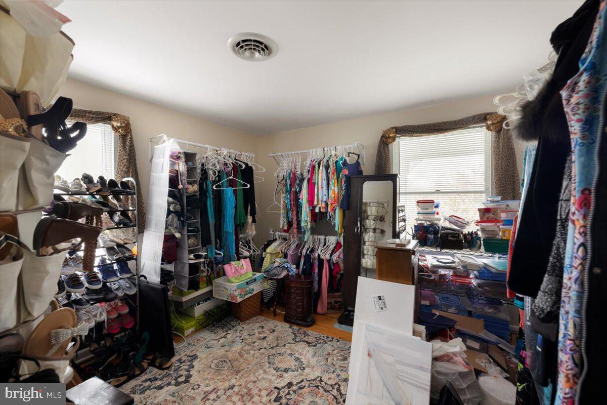 1049 Laurel Grove Road Winchester, VA 22602 - Photo 21 of 42 a view of a room with gym equipment