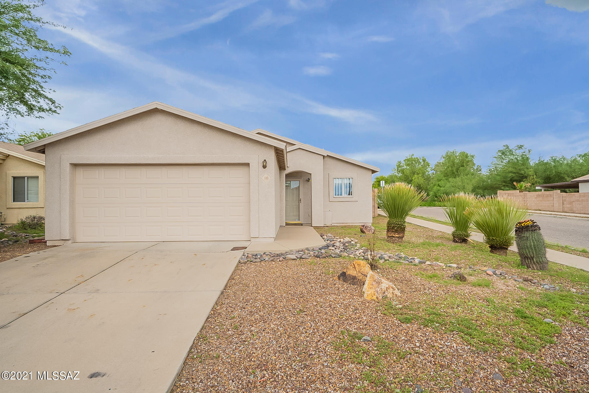 100 East Medina Road Tucson, AZ 85756 - Photo 2 of 17