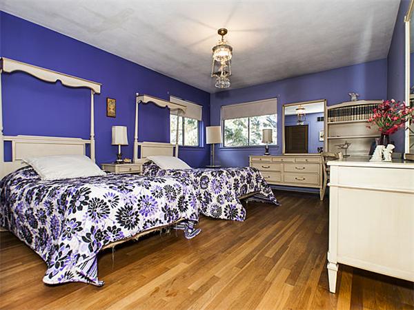 47 Nardell Road Newton, MA 02459 - Photo 11 of 22 Gallery Image 11