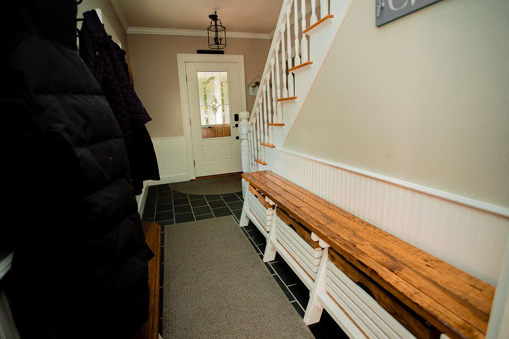 19 Pleasant Street, Unit A Rangeley, ME 04970 - Photo 11 of 34 AF6A2836