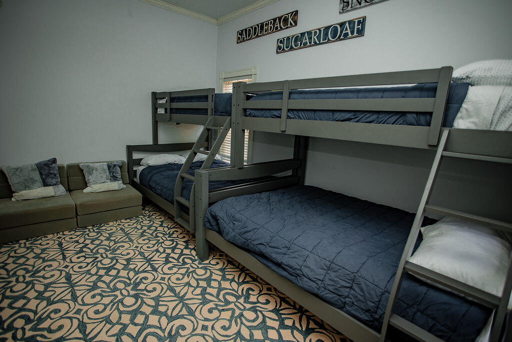 19 Pleasant Street, Unit A Rangeley, ME 04970 - Photo 20 of 34 AF6A2851