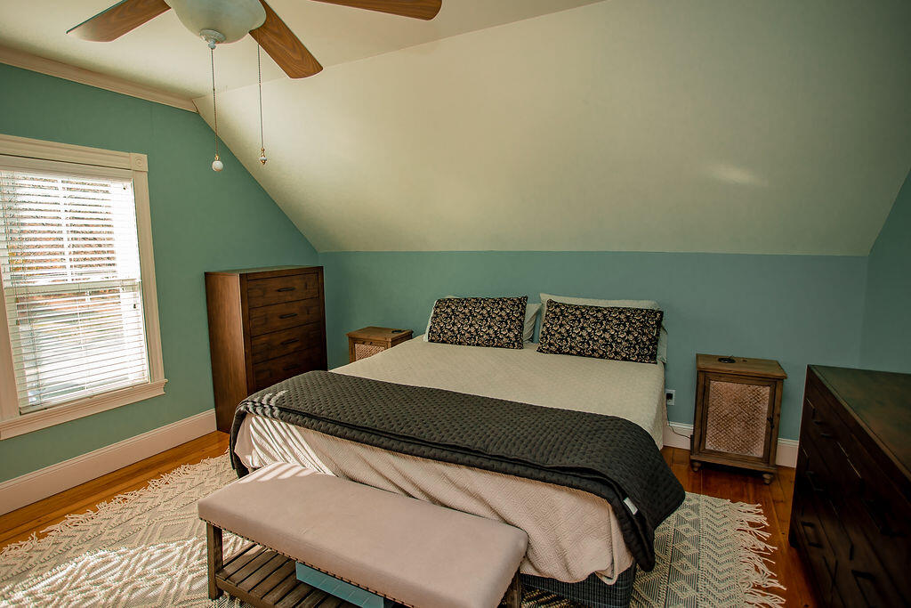 19 Pleasant Street, Unit A Rangeley, ME 04970 - Photo 22 of 34 AF6A2853