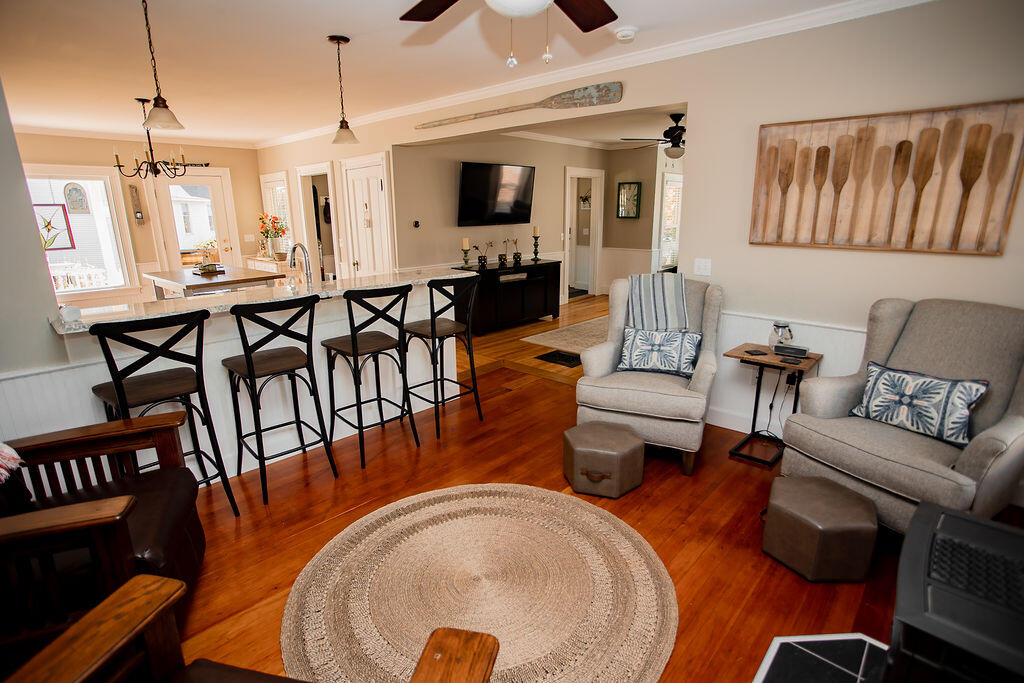 19 Pleasant Street, Unit A Rangeley, ME 04970 - Photo 3 of 18 AF6A2828