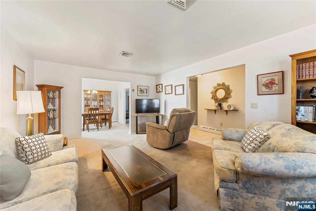 60 White Oak Road Parsippany, NJ 07054 - Photo 3 of 24