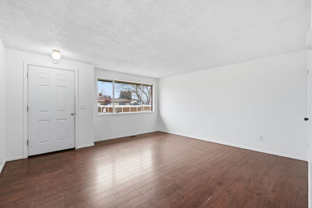 2103 North Sargent Road Spokane, WA 99212 - Photo 5 of 48