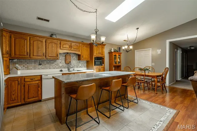 $285,000 | 269 Ripley Route, Fairdealing, MO 63939